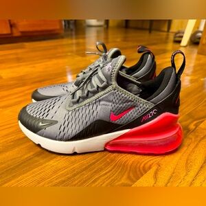 Girls Nike 270 Gray/Pink Size 6.5